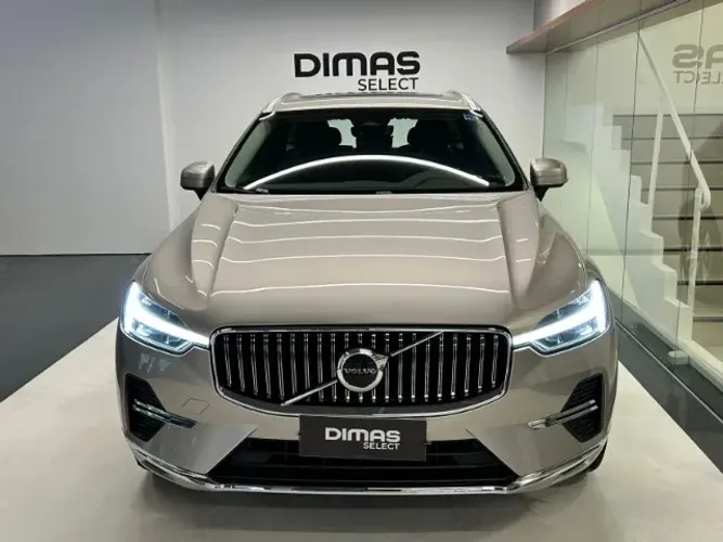 Volvo XC-60 T-8 Plus 2.0 AWD (híbrido) 2023