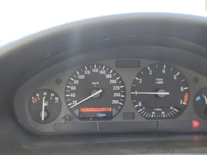 BMW 328I /IA (modelo Antigo) 1996