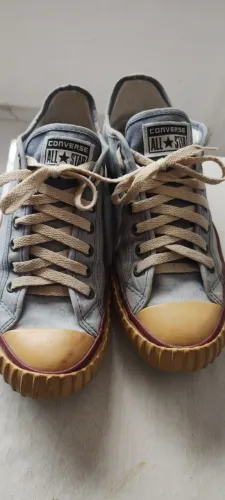 Tênis ALL star antigo, para colecionadores, anos 80 ou antes, em ótimo estado de