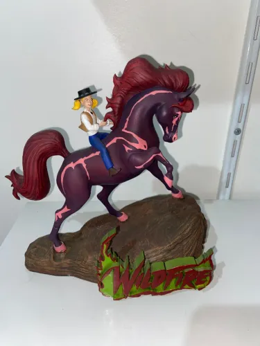 Estátua Wildfire Cavalo de Fogo impressão 3D 1/10 com avarias!!!