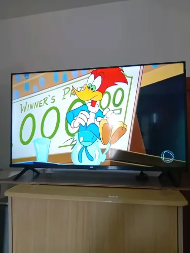 Tv40 tcl pouco uso