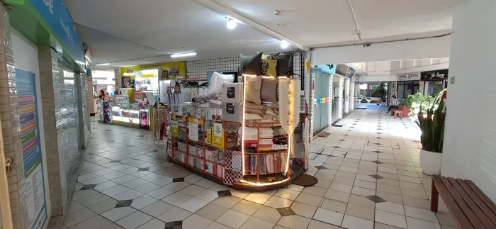 Vendo loja montada e consolidada em shopping de bairro. Incluindo treinamento e network.