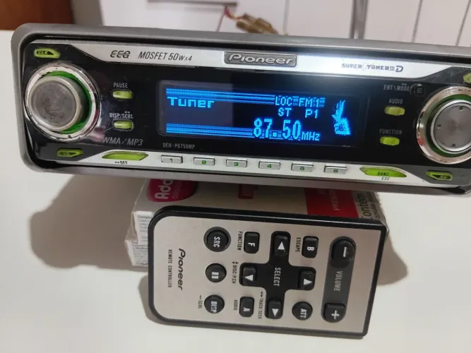 Rádio pionner golfinho