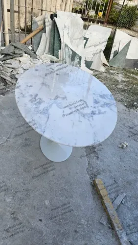 Fabricamos base saarinen tulipa com tampo oval 1.60x0.90 espirito santo