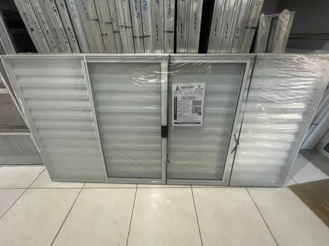JANELA DE ALUMÍNIO BRANCA 6 FOLHAS - SEM GRADE - A PARTIR DE R$700