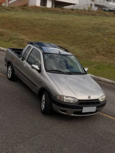 Fiat Strada LX 1.6 MPI 16V 2001