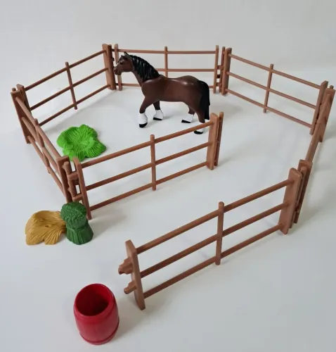 Playmobil Cavalo no Cercado II (Preço Negociável Levando + Peças)