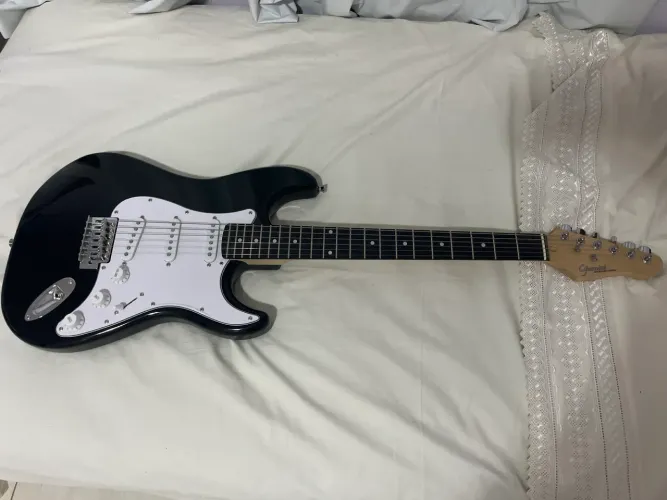 Guitarra Elétrica