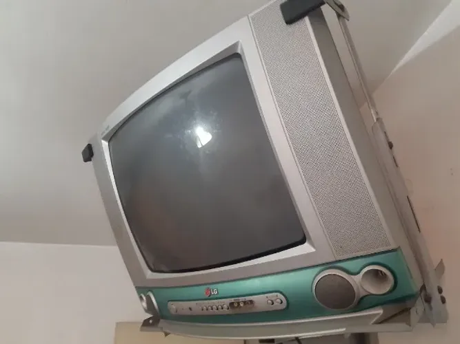 TV Tubo LG Cinemaster Champ 20 polegadas + Suporte