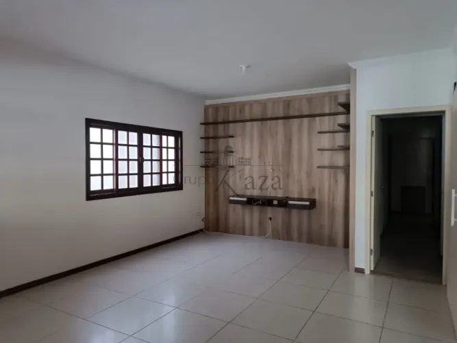 Oportunidade - Casa em Condomínio - Urbanova - Condomínio Eldorado - 3 Dormitórios - 156m²
