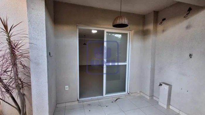 Apartamento com 3 Quarto(s) e 1 banheiro(s) para Alugar, 83 m² por R$ 2637 / Mês