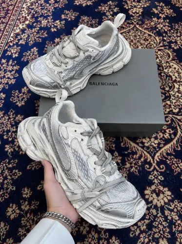 TENIS BALENCIAGA - TAM - 39/41/42