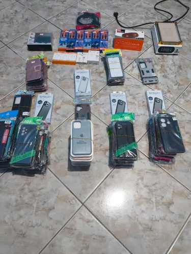 Lote de Capinhas + Películas Diversos Modelos + Separadora LCD touch 899 bivolt