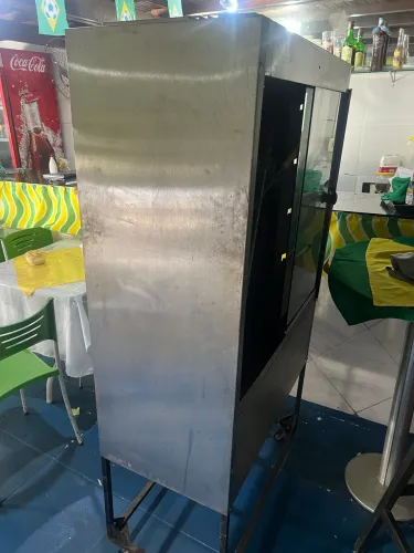 Vendo máquina de assar frango 