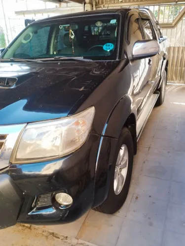 Toyota Hilux CD SRV D4-d 4X4 3.0 TDI Diesel AUT 2015