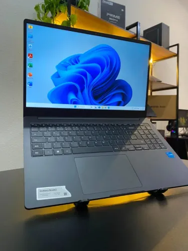 Notebook Samsung Galaxy Book 2 - Core i3 12th + SSD M2 256GB + 8GB DDR4