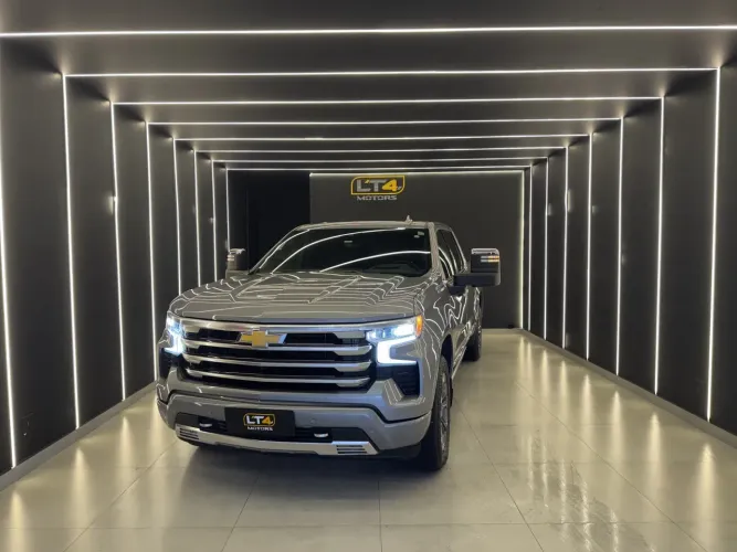 Chevrolet Silverado High Country 5.3 V8 AWD Aut. 2025