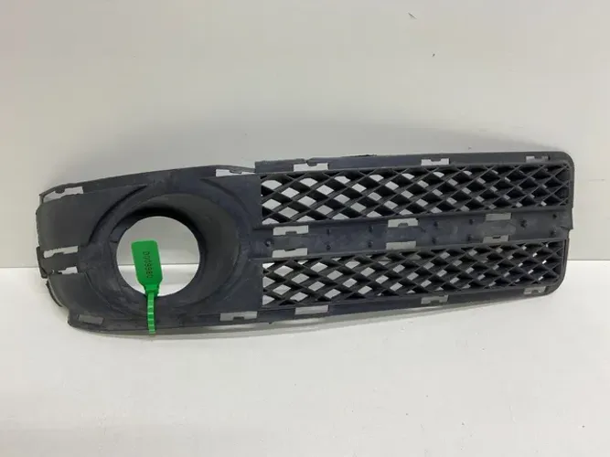 Moldura Farol Auxiliar Volkswagen Gol G3 Fase 2 Direito