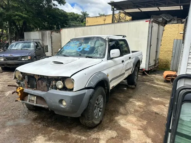 Sucata L200 Outdoor 2.5 Manual 2009 *Retirada de Peças*