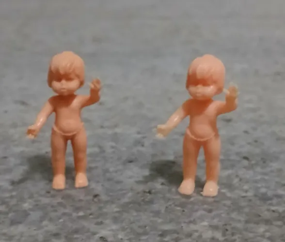 Miniaturas de Bonequinhas (Tamanho 3,5cm) - Anos 90 - Preço das duas