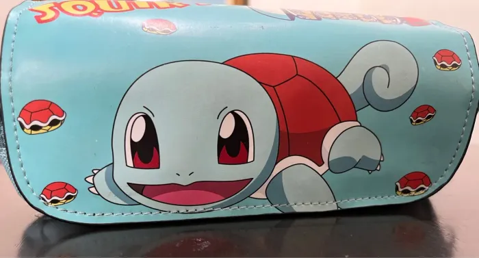 estojo de Pokémon