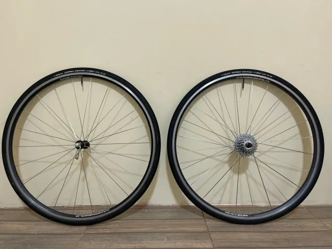 Rodas Campagnolo Nucleon clincher
