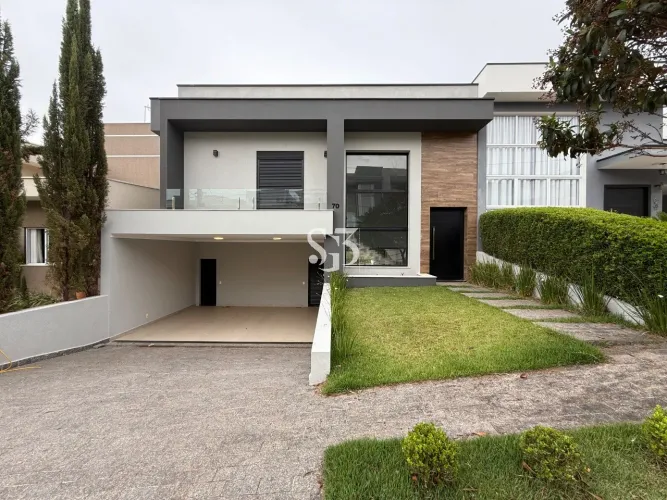 MARAVILHOSO SOBRADO COM VISTA PERMANENTE PARA ÁREA DE PRESERVAÇÃO !