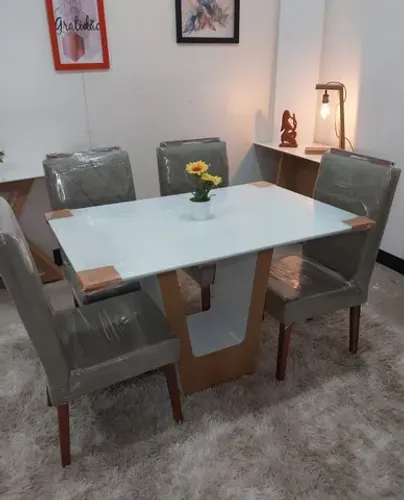 Conjunto Mesa e 4 Cadeiras P.R.O.M.O.Ç.Ã.O