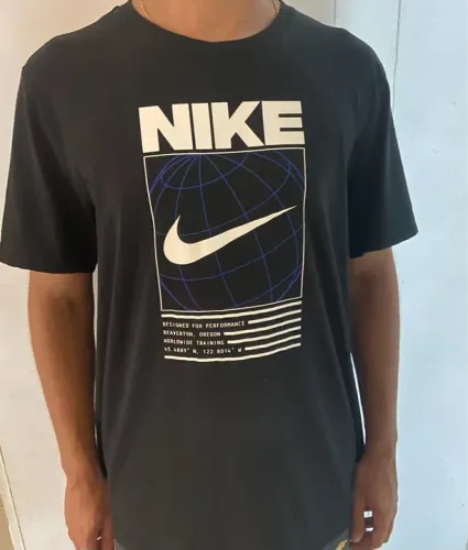 Camisetas marcas Nike e High Company