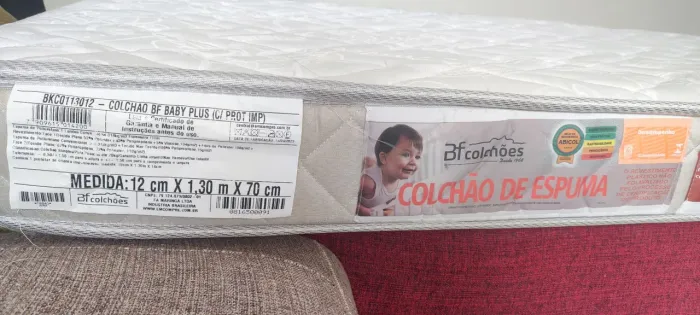 Colchão SEMI NOVO antialérgico para berço 1,30x70cm - D18