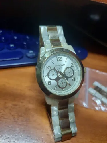 Relógio Feminino Mondaine cronografo estilo madre perola 