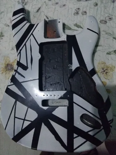 Corpo Guitarra Stratocaster Eddie Van Halen