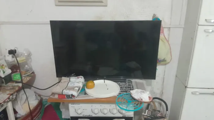 2 televisão, Philips é Philco, cm apenas a imagens ruim, o restante pegando perfeitamente!