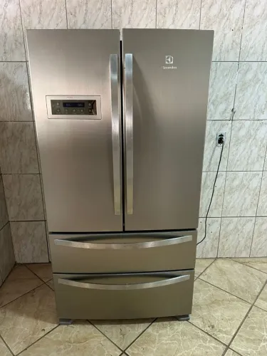Electrolux frost free inox semi nova 553 litros 