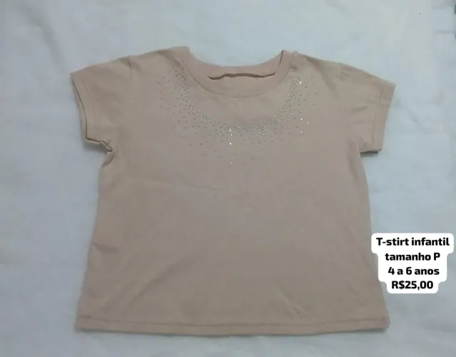 Camiseta infantil menina P com brilho