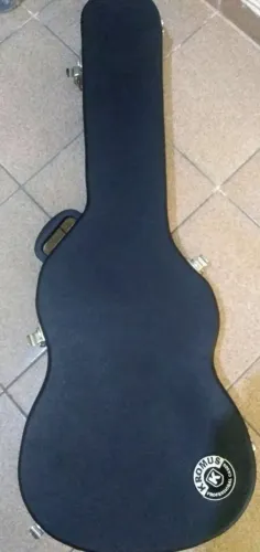 HARD CASE PARA SUPER STRATO ! AVELUDADO !