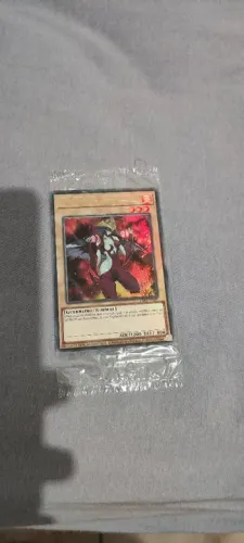Carta Yugioh lost art lacrada