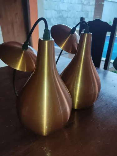 Lâmpadas cor bronze 