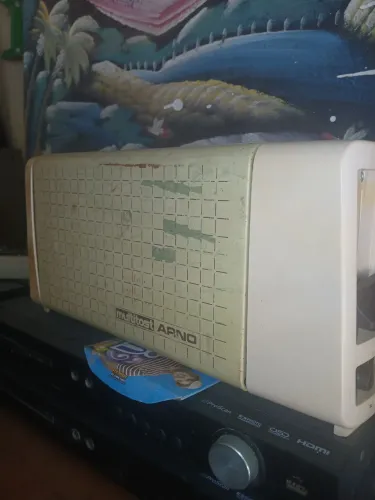 vendo uma torradeira Arno de pão de forma 