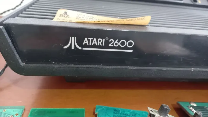 Atari 2600 - vídeo game Clássico