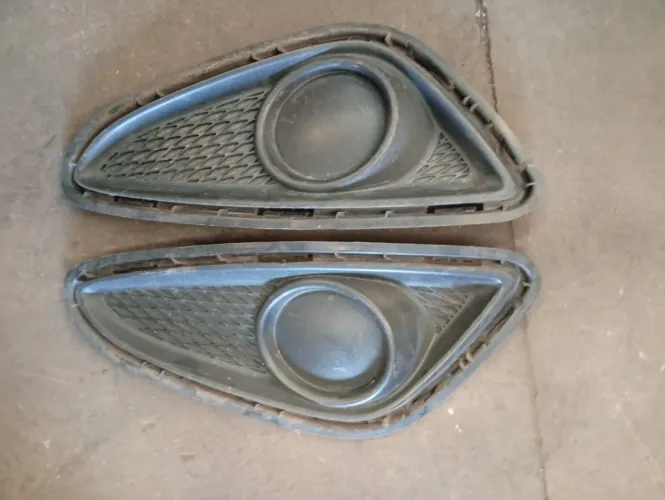 Moldura Milha Hyundai Hb20 2012 A 2015 Original