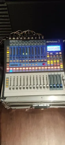 Mesa digital Presonus 16.0.2