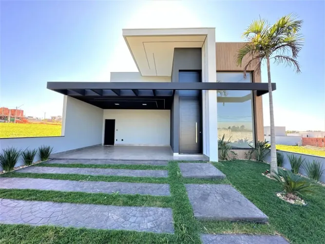 Linda Casa em Condomínio no Recanto das Águas: 3 quartos, 1 suíte, 2 salas, 4 banheiros, 4