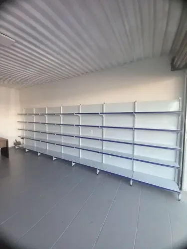 Gôndolas para comércio