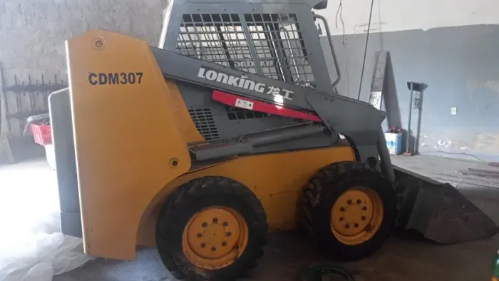 TRATOR - MINI CARREGADEIRA CDM 307 - LONKING - ANO 2012