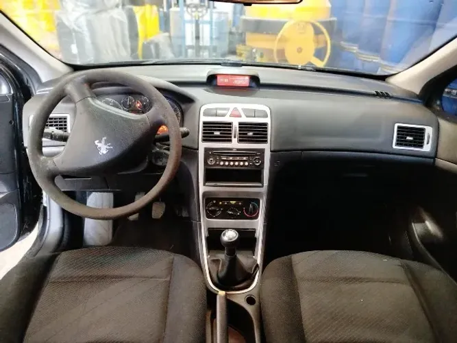 Peugeot 307 Sed. Presence 1.6 Flex 16V 4P 2009