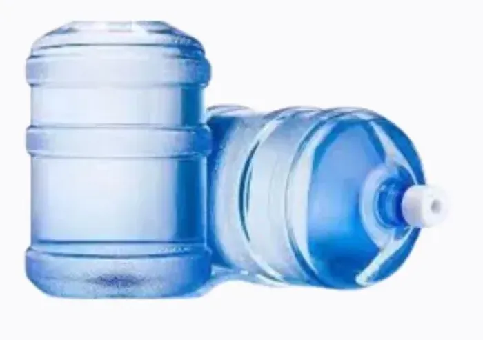 Galões 20 L de água mineral vazios