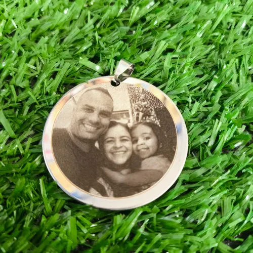 Linda Medalha em aço Inox com sua foto gravada a laser Excelente Presente para eternizar