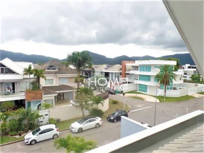 Casa com 3 dormitórios à venda, 263 m² por R$ 3.055.000,00 - Recreio dos Bandeirantes - Ri