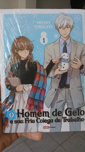 Mangá O Homem de Gelo e Sua Fria Colega de Trabalho Vol 1 Lacrado